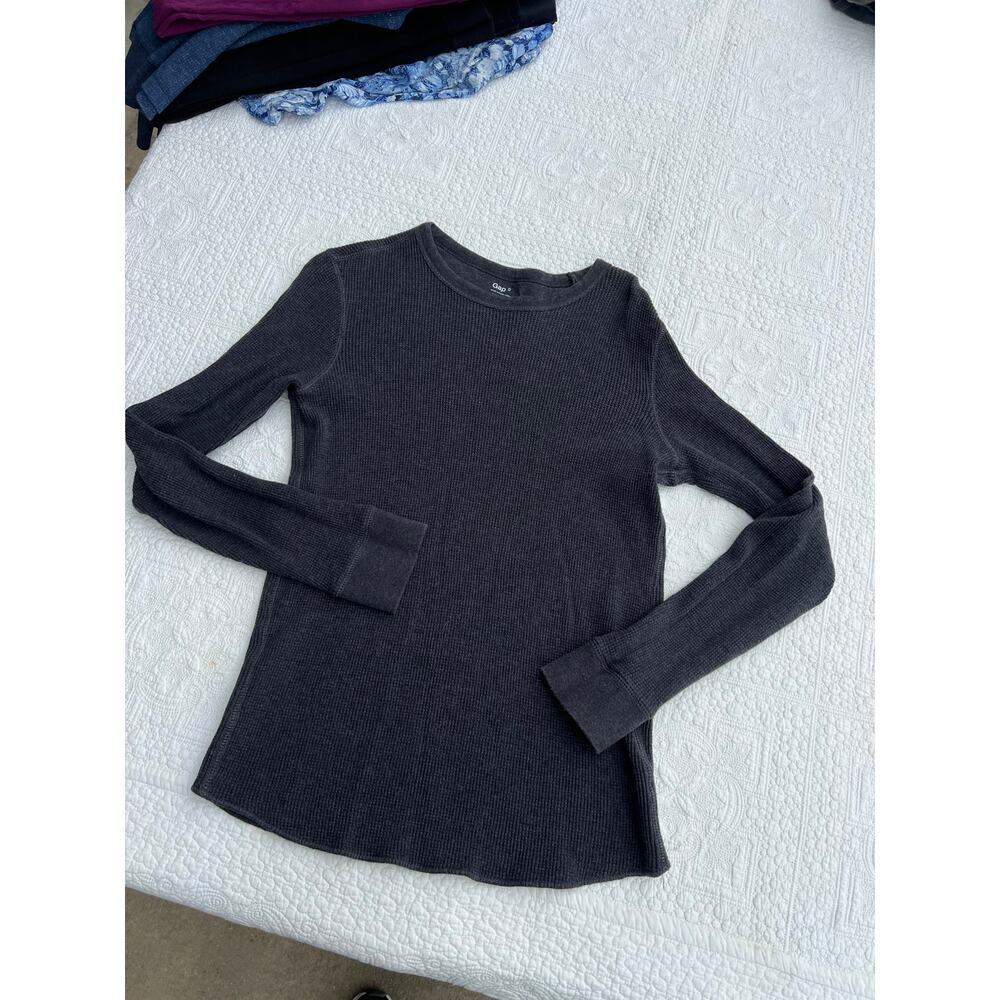 Gap charcoal gray crew neck long sleeve thermal.  Men's size S
